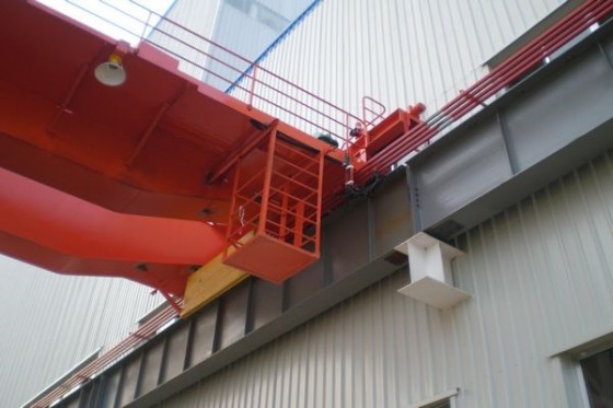 Single pole safety slip line Single pole safety slip line